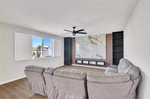 Living - 11547 Bing, Beaumont, CA 92223 photo 4 of 6