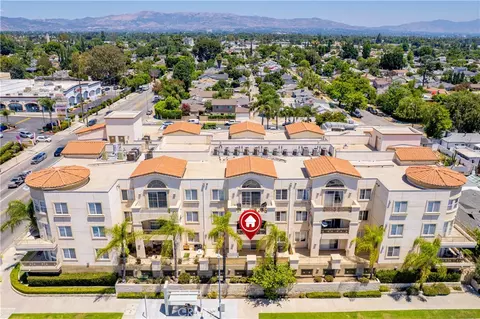 View/Area - 6800 Corbin Ave #106, Reseda, CA 91335 photo 2 of 2
