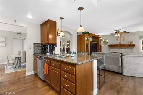 Kitchen - 7171 Tangerine, Rancho Cucamonga, CA 91701 photo 4 of 7