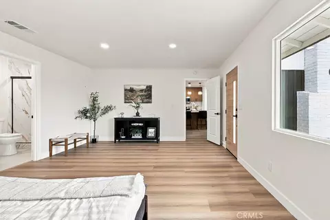 Bedroom - 27176 Hibiscus, Highland, CA 92346 photo 2 of 3