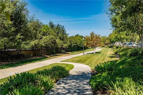 View/Area - 729 Park View Ter, Glendora, CA 91741 photo 2 of 9
