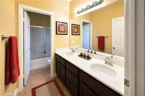 Bath - 729 Park View Ter, Glendora, CA 91741 photo 3 of 4
