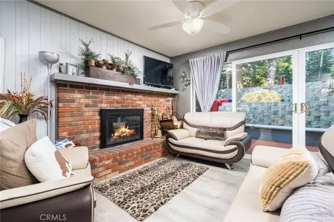 Living - 682 Buckingham, Lake Arrowhead, CA 92352 photo 1 of 1