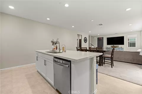 Entry Way - 145 Camden Ct, Perris, CA 92571 photo 2 of 8