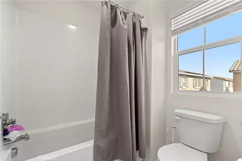 Bath - 145 Camden Ct, Perris, CA 92571 photo 2 of 2