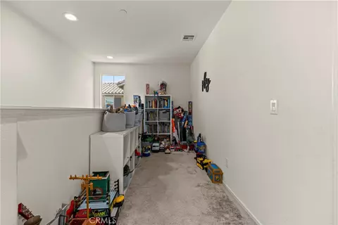 Entry Way - 145 Camden Ct, Perris, CA 92571 photo 5 of 7