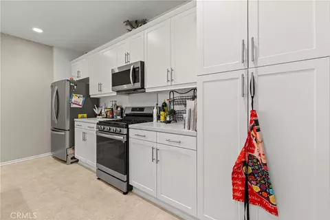 Kitchen - 145 Camden Ct, Perris, CA 92571 photo 1 of 2
