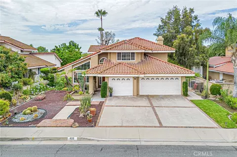 825 Bridgewater Ln, Walnut, CA 91789