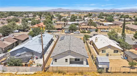 View/Area - 16443 Pine St, Hesperia, CA 92345 photo 6 of 9
