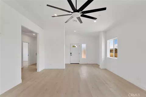 Living - 16443 Pine St, Hesperia, CA 92345 photo 1 of 5