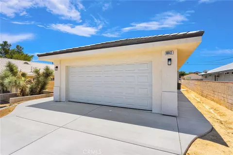 Exterior - 16443 Pine St, Hesperia, CA 92345 photo 3 of 8