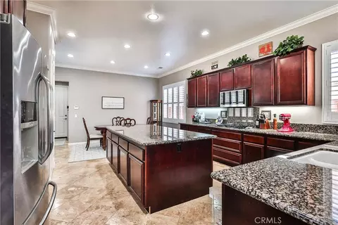 Kitchen - 36075 Eagle Ln, Beaumont, CA 92223 photo 2 of 7