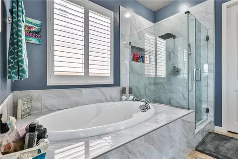Bath - 36075 Eagle Ln, Beaumont, CA 92223 photo 1 of 3