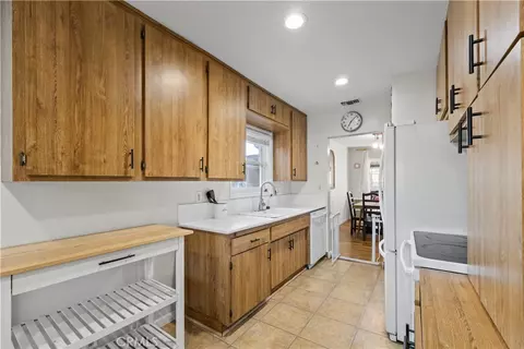 Kitchen - 4770 San Bernardino, Montclair, CA 91763 photo 4 of 4