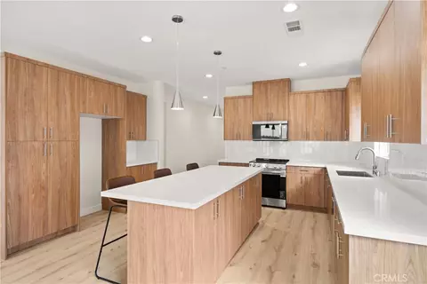 Kitchen - 9263 Duncan Ave, Riverside, CA 92503 photo 3 of 4