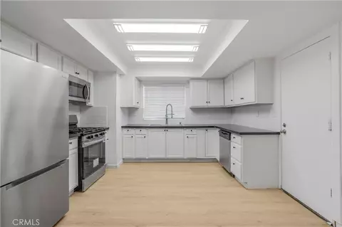 Kitchen - 30001 Caddy Ln, Tehachapi, CA 93561 photo 1 of 2