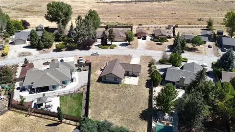 View/Area - 30001 Caddy Ln, Tehachapi, CA 93561 photo 2 of 7