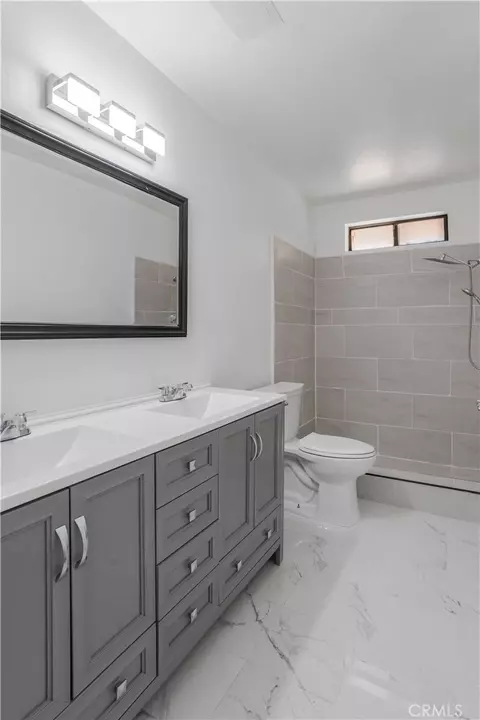 Bath - 30001 Caddy Ln, Tehachapi, CA 93561 photo 6 of 6