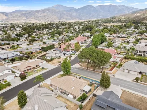 View/Area - 35393 Rancho Rd, Yucaipa, CA 92399 photo 4 of 5