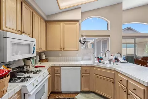 Kitchen - 35393 Rancho Rd, Yucaipa, CA 92399 photo 1 of 3