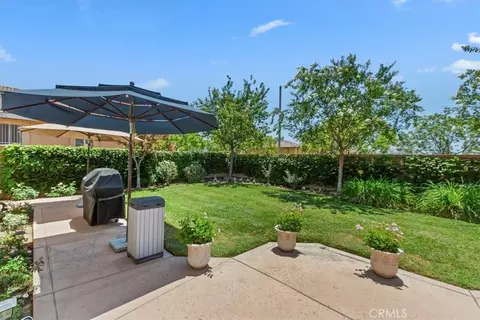 Exterior - 16595 Almaden, Fontana, CA 92336 photo 6 of 8