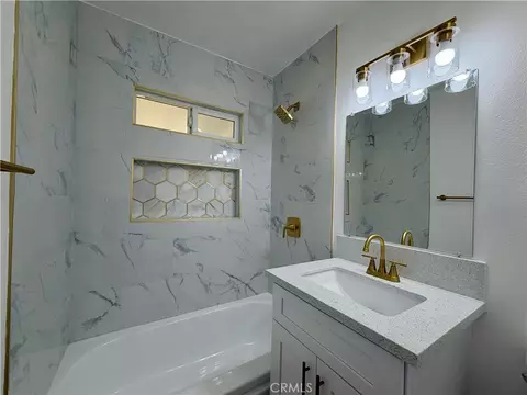Bath - 10091 Shirley, Riverside, CA 92503 photo 3 of 3