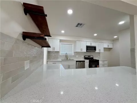 Kitchen - 10091 Shirley, Riverside, CA 92503 photo 3 of 4