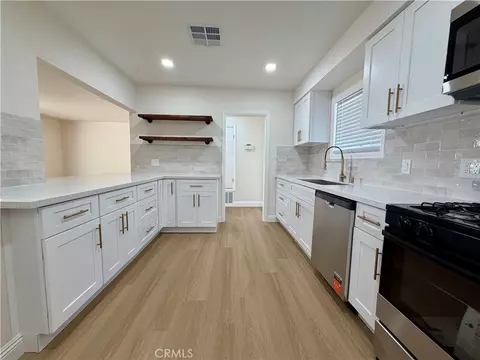 Kitchen - 10091 Shirley, Riverside, CA 92503 photo 2 of 4