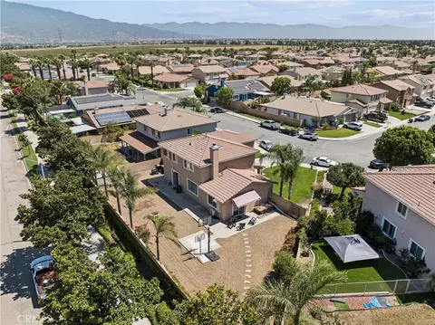View/Area - 7174 Oregon St, Fontana, CA 92336 photo 2 of 4