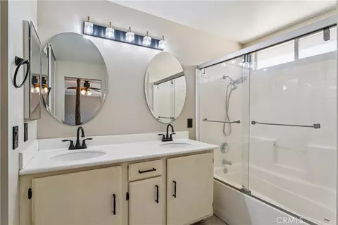 Bath - 7174 Oregon St, Fontana, CA 92336 photo 3 of 3