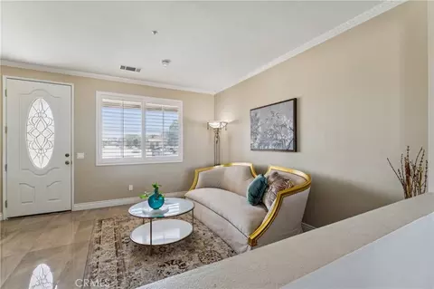 Entry Way - 7174 Oregon St, Fontana, CA 92336 photo 1 of 5