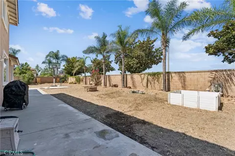 Exterior - 7174 Oregon St, Fontana, CA 92336 photo 3 of 5