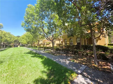 Exterior - 129 Chantilly, Irvine, CA 92620 photo 4 of 8