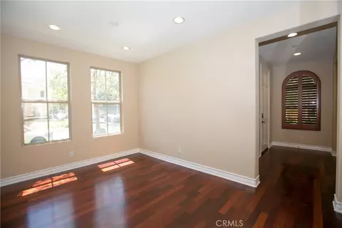 Living - 129 Chantilly, Irvine, CA 92620 photo 9 of 14