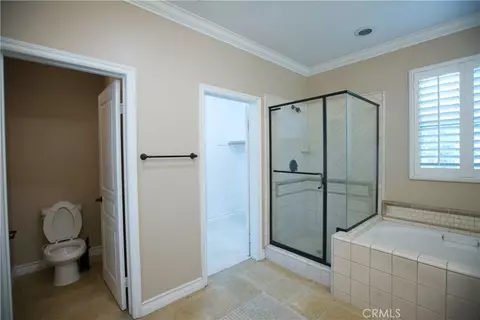 Bath - 129 Chantilly, Irvine, CA 92620 photo 4 of 4