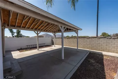 10674 Locust Ave, Bloomington, CA 92316 photo 22
