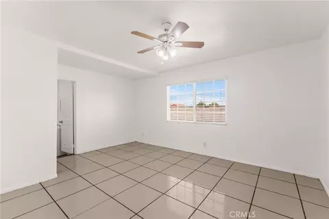 10674 Locust Ave, Bloomington, CA 92316 photo 16