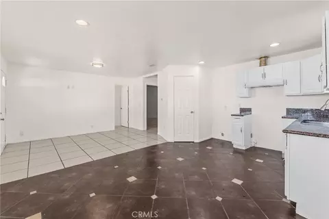 10674 Locust Ave, Bloomington, CA 92316 photo 9