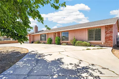 Exterior - 15072 Orange St, Hesperia, CA 92345 photo 4 of 6