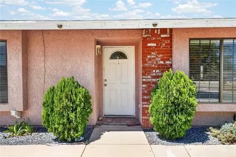 Exterior - 15072 Orange St, Hesperia, CA 92345 photo 6 of 6