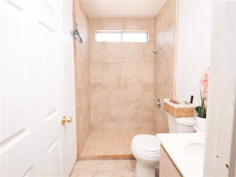 Bath - 11430 Star St, Adelanto, CA 92301 photo 4 of 4
