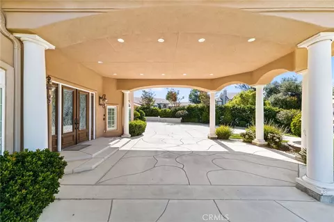 Exterior - 38136 Butterfly Ct, Yucaipa, CA 92399 photo 11 of 19