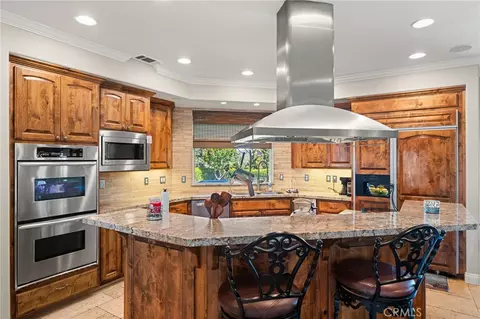 Kitchen - 38136 Butterfly Ct, Yucaipa, CA 92399 photo 5 of 5