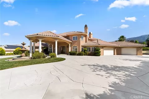 Exterior - 38136 Butterfly Ct, Yucaipa, CA 92399 photo 8 of 19