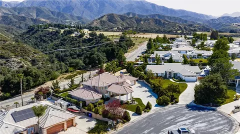 View/Area - 38136 Butterfly Ct, Yucaipa, CA 92399 photo 2 of 10