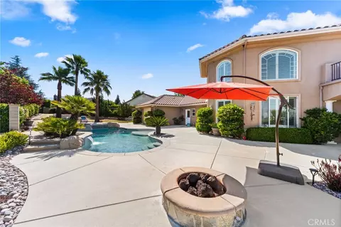 Exterior - 38136 Butterfly Ct, Yucaipa, CA 92399 photo 15 of 19