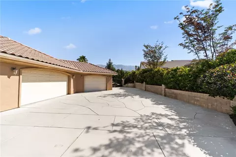 Exterior - 38136 Butterfly Ct, Yucaipa, CA 92399 photo 9 of 19
