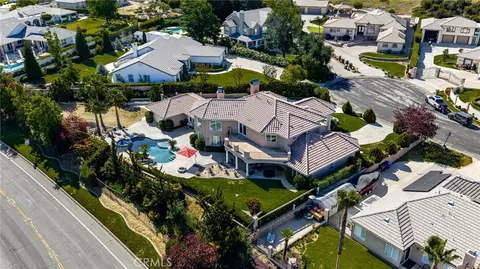 View/Area - 38136 Butterfly Ct, Yucaipa, CA 92399 photo 8 of 10