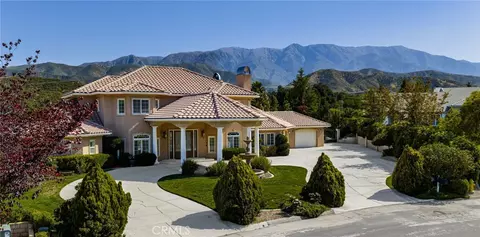 Exterior - 38136 Butterfly Ct, Yucaipa, CA 92399 photo 3 of 19