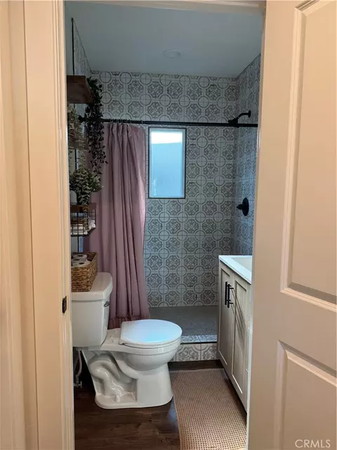 Bath - 1827 E Citrus, Redlands, CA 92374 photo 1 of 1